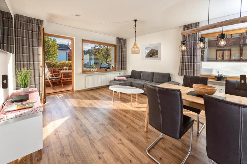 אוברשטאופן Staufenhirsch Apartment מראה חיצוני תמונה